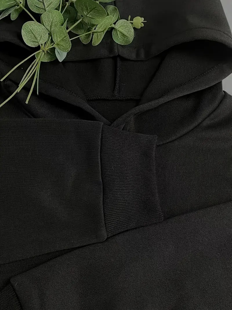 Schwarzes, übergroßes 4XL Pok  – Streetwear Brand Y2K Bewertung und Preis
